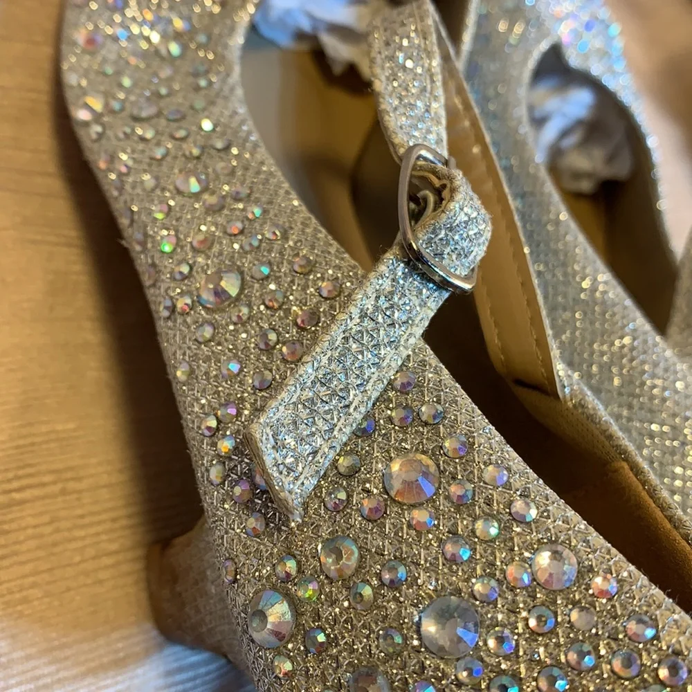 Link bedazzled dressy heels worn once for a weddin